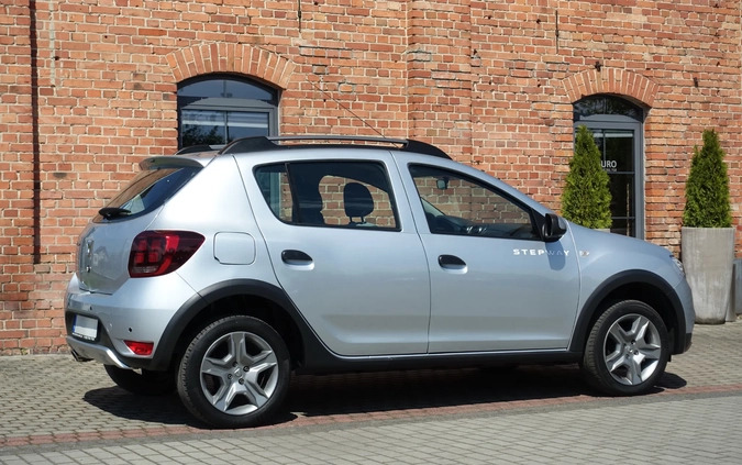 Dacia Sandero Stepway cena 37900 przebieg: 113000, rok produkcji 2019 z Pabianice małe 211